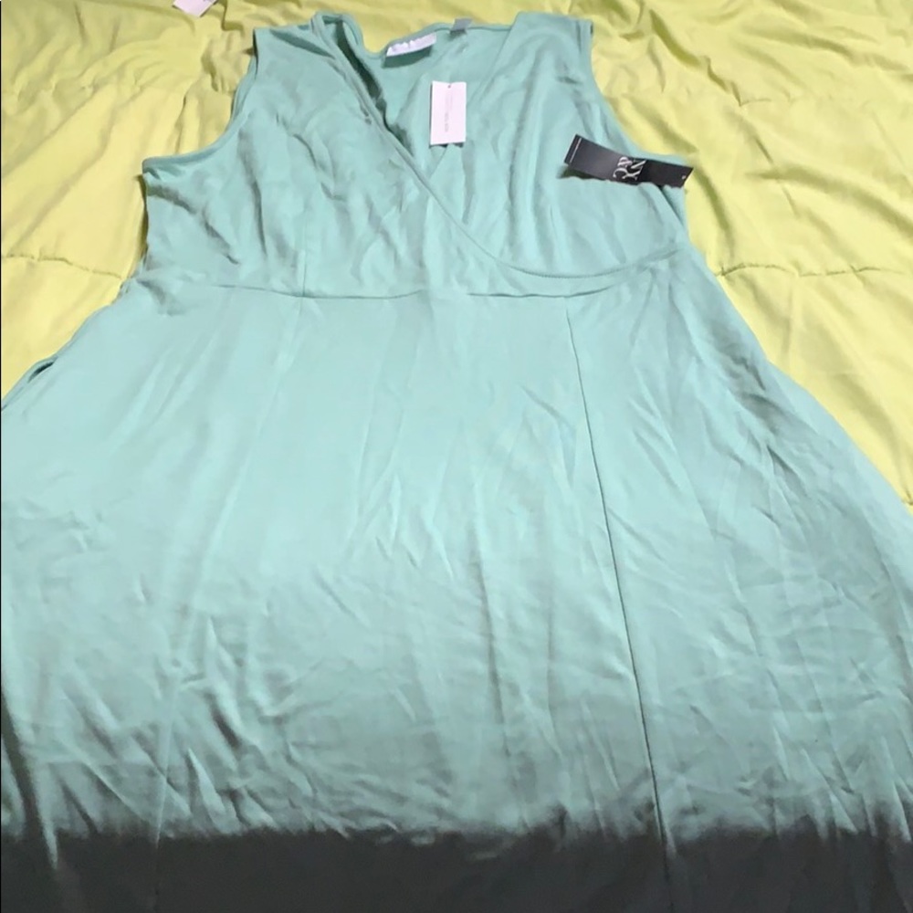 Side pocket dress